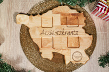 Lade das Bild in den Galerie-Viewer, Saarlandbrett aus Holz - Maggi Adventskranz