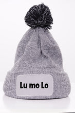 Lade das Bild in den Galerie-Viewer, Beanie Bommelmütze - lu mo lo