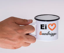 Lade das Bild in den Galerie-Viewer, Emaille Tasse - Ei <3 Saarbrigge