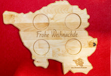 Lade das Bild in den Galerie-Viewer, Saarlandbrett aus Holz - Adventskranz &quot;Frohe Weihnachde&quot;
